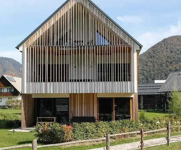 Novak דירה בוהין